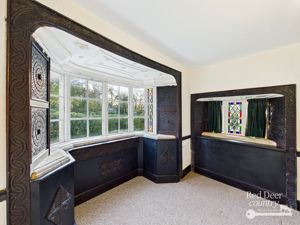 Living Room- click for photo gallery